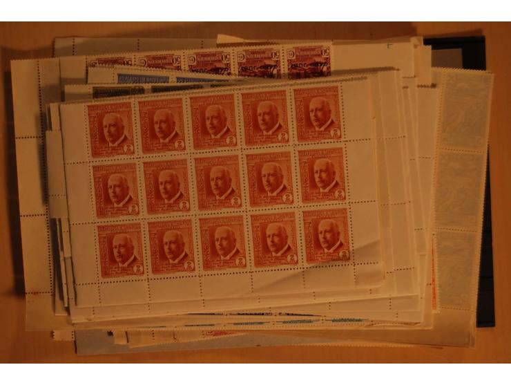 1938/52 (ca.), postfrischer kleiner Lagerbestand, meist gute Ausgaben und Blocks in größeren Mengen zwischen 20 und 100 Stück