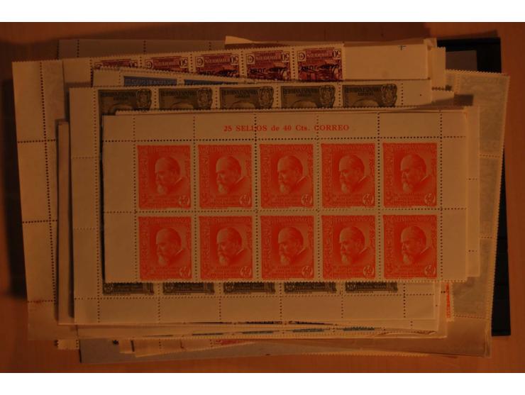 1938/52 (ca.), postfrischer kleiner Lagerbestand, meist gute Ausgaben und Blocks in größeren Mengen zwischen 20 und 100 Stück