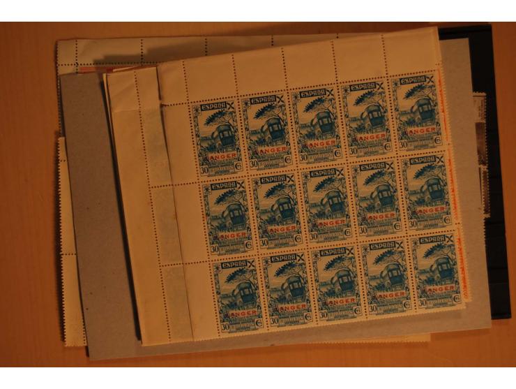 1938/52 (ca.), postfrischer kleiner Lagerbestand, meist gute Ausgaben und Blocks in größeren Mengen zwischen 20 und 100 Stück