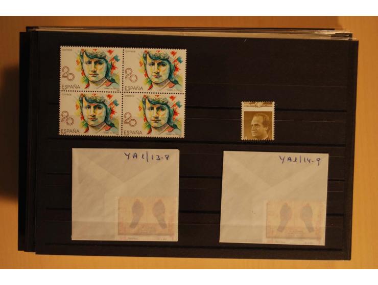 1981/89, postfrische Partie Abarten, vielfach mit Fotoattest Graus