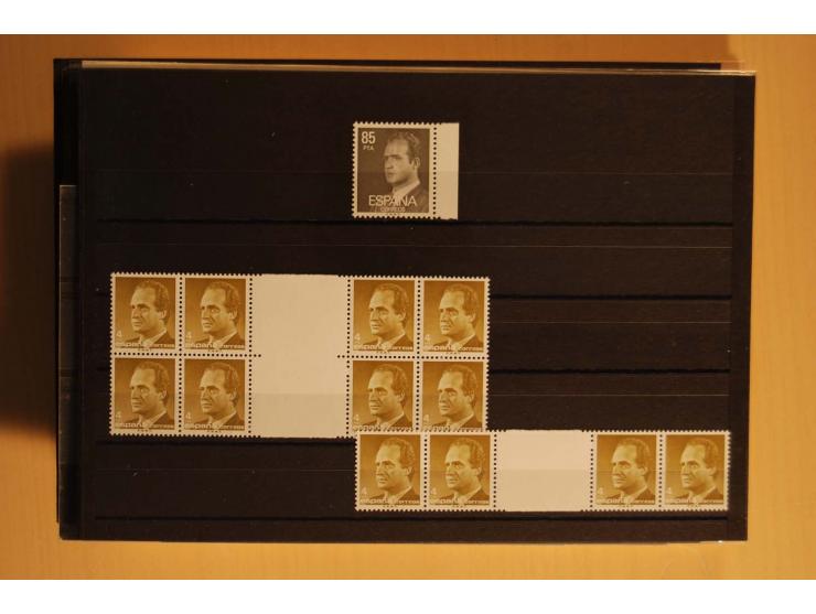 1981/89, postfrische Partie Abarten, vielfach mit Fotoattest Graus