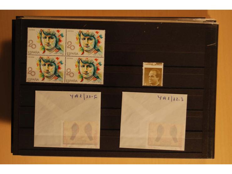 1981/89, postfrische Partie Abarten, vielfach mit Fotoattest Graus