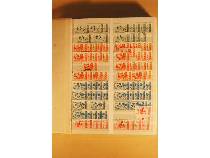 1885/1960(ca.), ungebrauchte und gestempelte Partie in 4 Steckalben, dabei u.a. 32 red revenues