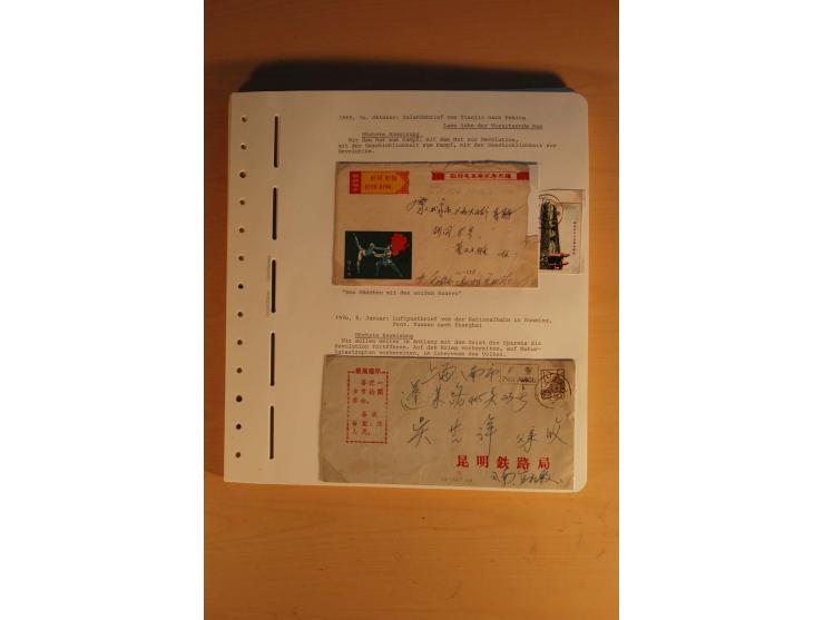 1963/76 (ca.), Sammlung mit rd. 170 Briefen, Formularen u.a. mit Mao-Zitaten, Liedern etc. aus der Zeit der Kulturrevolution;