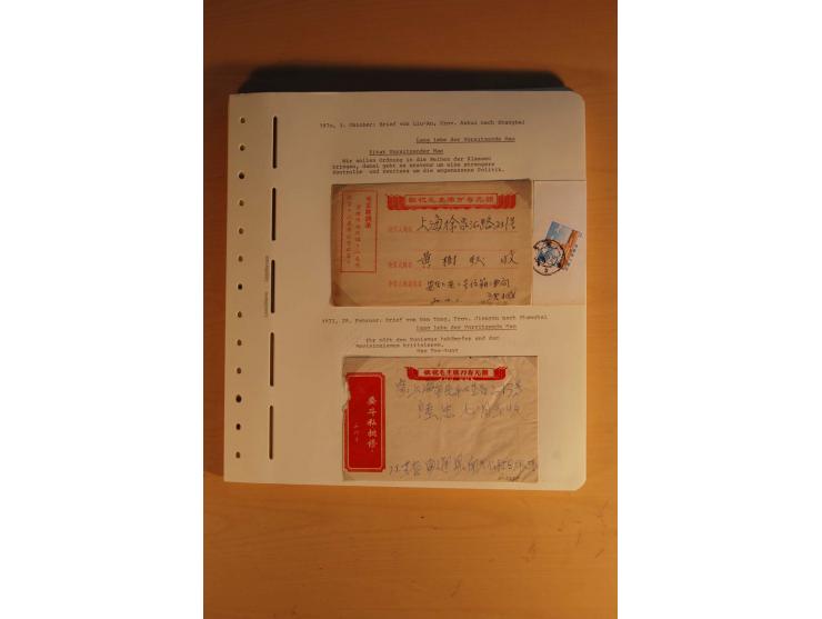 1963/76 (ca.), Sammlung mit rd. 170 Briefen, Formularen u.a. mit Mao-Zitaten, Liedern etc. aus der Zeit der Kulturrevolution;
