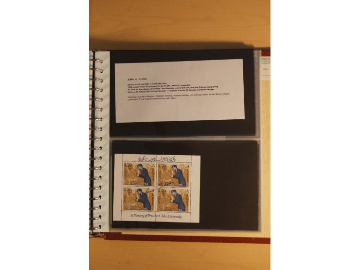 WELTRAUM: 1969, 19 verschieden Blocks mit Weltraum-Motiven und verschiedenen Unterschriften von amerik. Astronauten