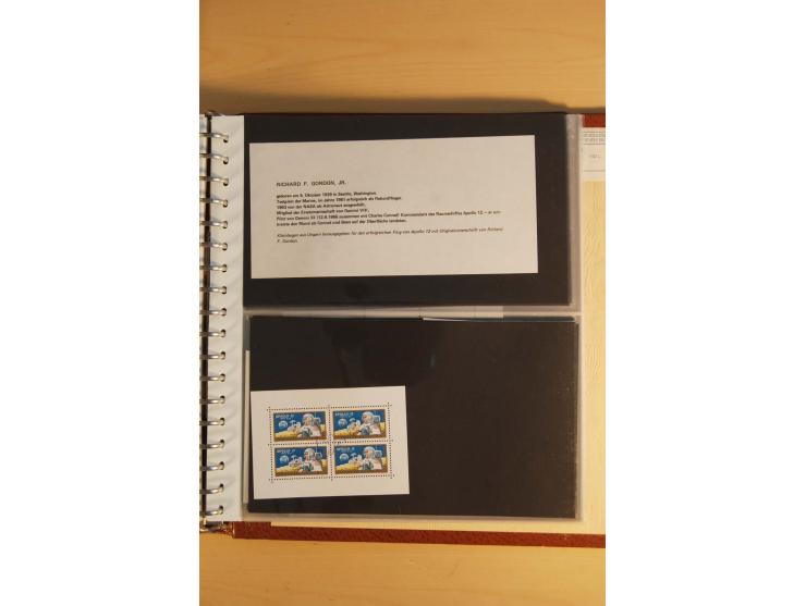 WELTRAUM: 1969, 19 verschieden Blocks mit Weltraum-Motiven und verschiedenen Unterschriften von amerik. Astronauten