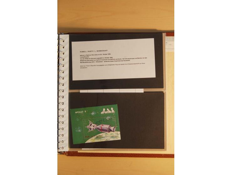 WELTRAUM: 1969, 19 verschieden Blocks mit Weltraum-Motiven und verschiedenen Unterschriften von amerik. Astronauten