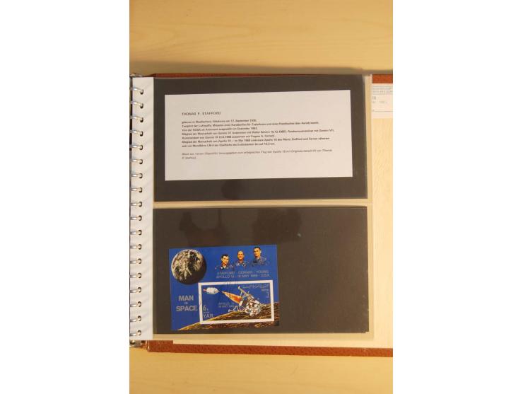 WELTRAUM: 1969, 19 verschieden Blocks mit Weltraum-Motiven und verschiedenen Unterschriften von amerik. Astronauten