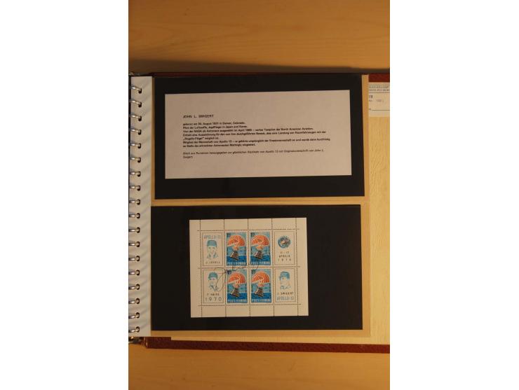 WELTRAUM: 1969, 19 verschieden Blocks mit Weltraum-Motiven und verschiedenen Unterschriften von amerik. Astronauten