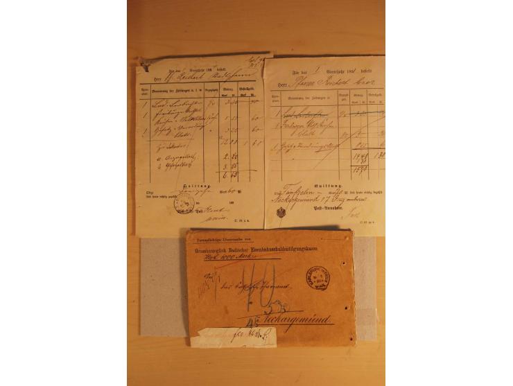 NECKARGEMÜND: 1840/1930 (ca.), nicht aufgezogene Heimatsammlung mit viel Material, dabei Postscheine, viele frankierte Baden-