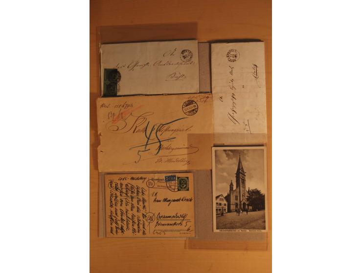 NECKARGEMÜND: 1840/1930 (ca.), nicht aufgezogene Heimatsammlung mit viel Material, dabei Postscheine, viele frankierte Baden-