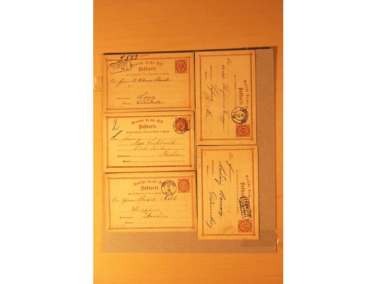 1872/95 (ca.), rd. 215 DR-Ganzsachen mit nachverwendeten Sachsenstempeln; sehr saubere Erhaltung; Aufstellung vorhanden