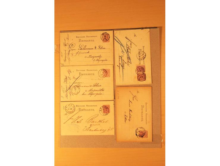 1872/95 (ca.), rd. 215 DR-Ganzsachen mit nachverwendeten Sachsenstempeln; sehr saubere Erhaltung; Aufstellung vorhanden