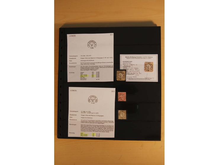 1872/75, Sammlung mit ca. 100 Einzelmarken/Briefstücken und 38 Briefen/Karten, ganz überwiegend auf Brustschilden, dabei viel