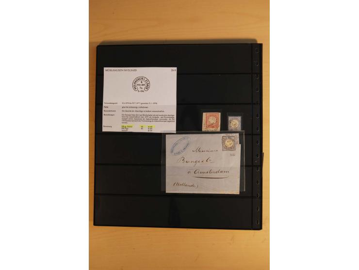 1872/75, Sammlung mit ca. 100 Einzelmarken/Briefstücken und 38 Briefen/Karten, ganz überwiegend auf Brustschilden, dabei viel