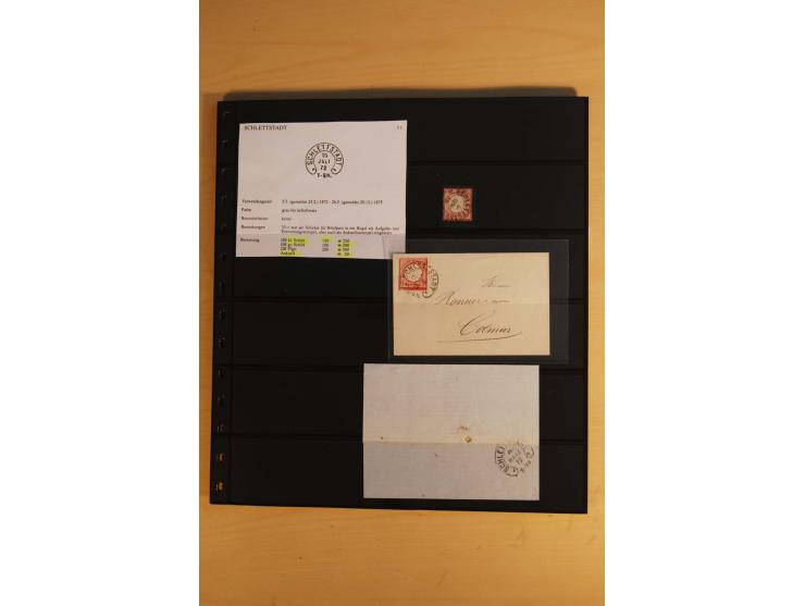 1872/75, Sammlung mit ca. 100 Einzelmarken/Briefstücken und 38 Briefen/Karten, ganz überwiegend auf Brustschilden, dabei viel