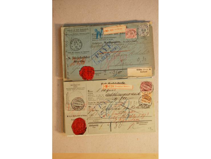 1888/99, 34 Auslands-Paketkarten mit Mi.-Nr. 37, dabei b- und d-Farben, alle für Wertpakete an Gebr. Rothschild in Paris