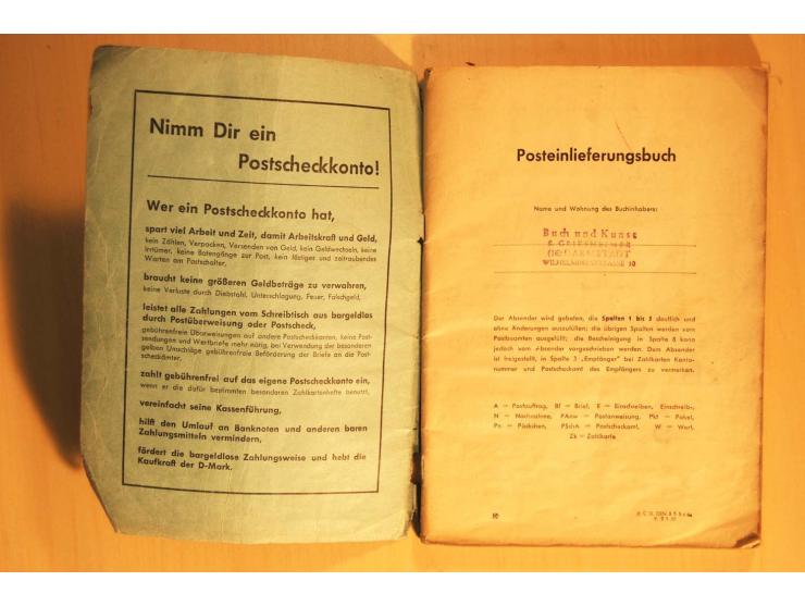 1945/80 (ca.), Posteinlieferungsbuch mit diversen Marken ab Bauten bis Heuss, dabei mehrfach 1 M. Frankaturen für "Stille Ver