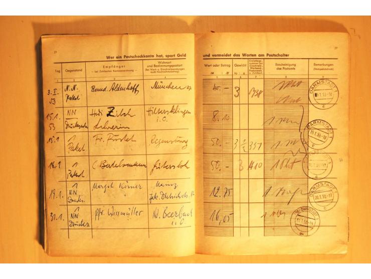 1945/80 (ca.), Posteinlieferungsbuch mit diversen Marken ab Bauten bis Heuss, dabei mehrfach 1 M. Frankaturen für "Stille Ver