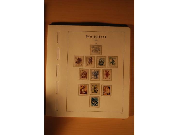 1946/91, ungebrauchte/postfrische und gestempelte Sammlung, dabei Bund und Berlin vielfach mit den frühen Ausgaben, dazu bess