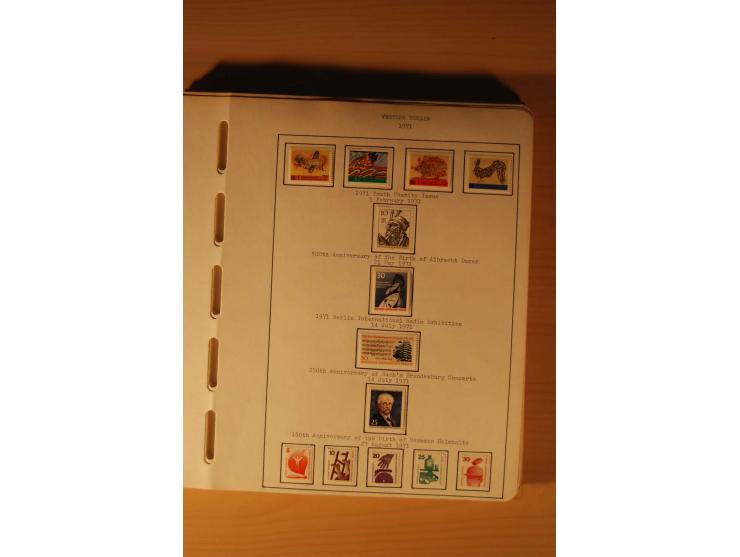 1946/91, ungebrauchte/postfrische und gestempelte Sammlung, dabei Bund und Berlin vielfach mit den frühen Ausgaben, dazu bess