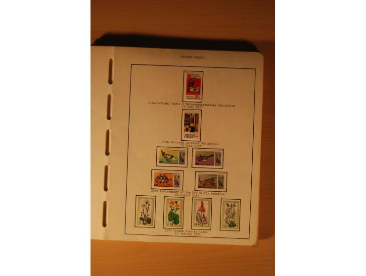 1946/91, ungebrauchte/postfrische und gestempelte Sammlung, dabei Bund und Berlin vielfach mit den frühen Ausgaben, dazu bess