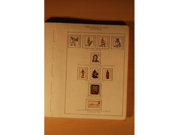 1946/91, ungebrauchte/postfrische und gestempelte Sammlung, dabei Bund und Berlin vielfach mit den frühen Ausgaben, dazu bess