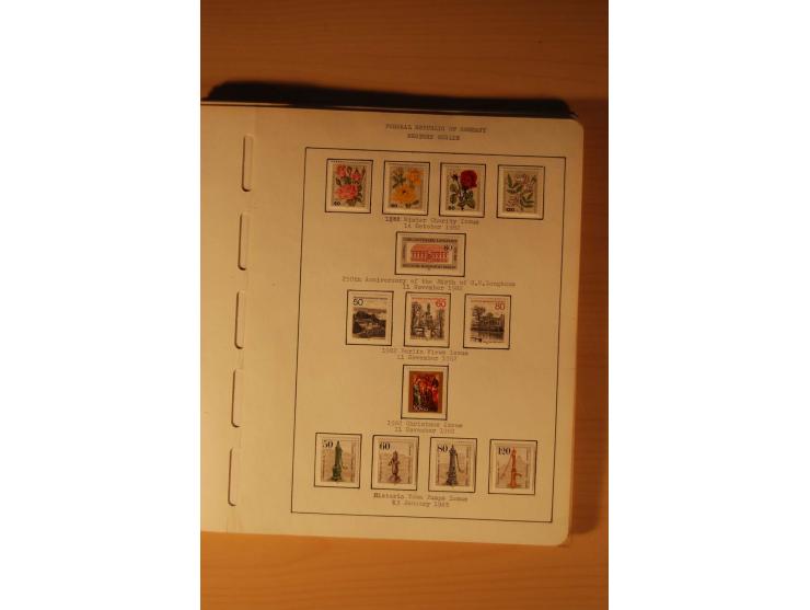 1946/91, ungebrauchte/postfrische und gestempelte Sammlung, dabei Bund und Berlin vielfach mit den frühen Ausgaben, dazu bess