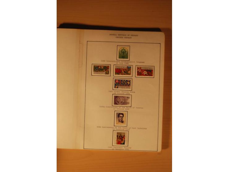 1946/91, ungebrauchte/postfrische und gestempelte Sammlung, dabei Bund und Berlin vielfach mit den frühen Ausgaben, dazu bess