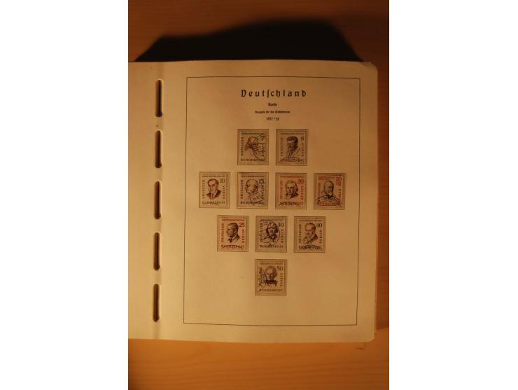 1946/91, ungebrauchte/postfrische und gestempelte Sammlung, dabei Bund und Berlin vielfach mit den frühen Ausgaben, dazu bess