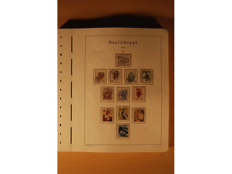 1946/91, ungebrauchte/postfrische und gestempelte Sammlung, dabei Bund und Berlin vielfach mit den frühen Ausgaben, dazu bess