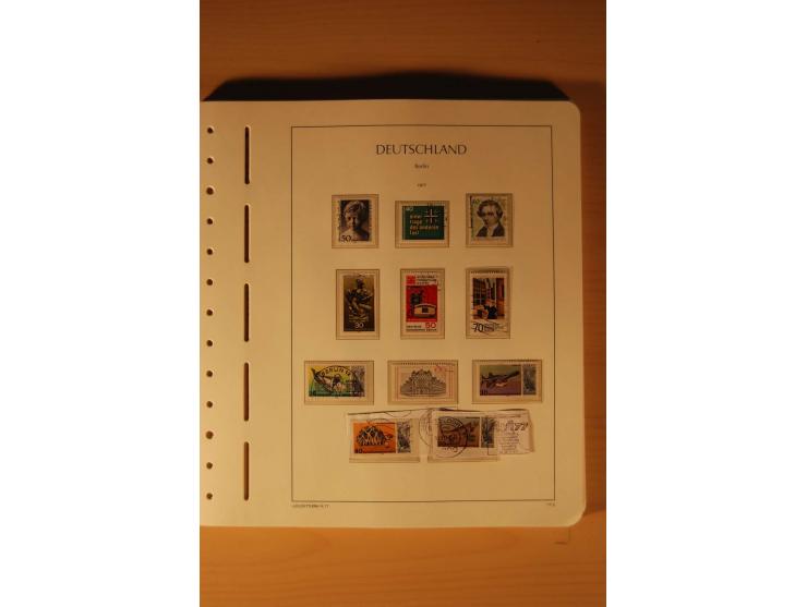 1946/91, ungebrauchte/postfrische und gestempelte Sammlung, dabei Bund und Berlin vielfach mit den frühen Ausgaben, dazu bess