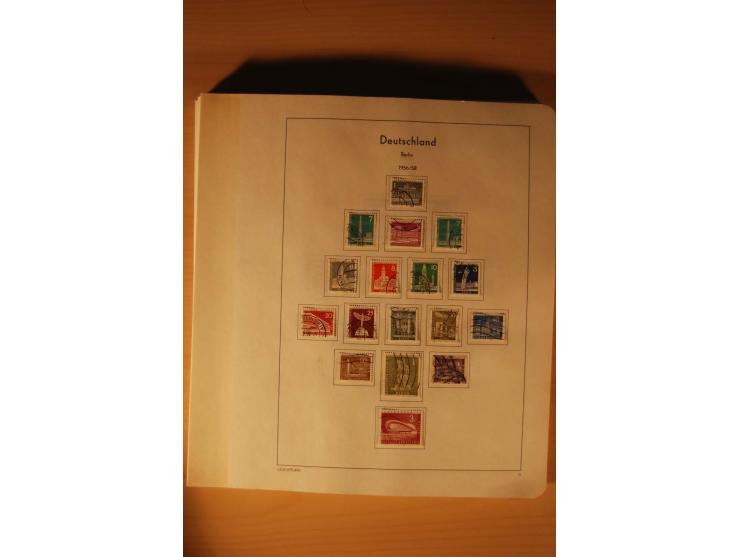 1946/91, ungebrauchte/postfrische und gestempelte Sammlung, dabei Bund und Berlin vielfach mit den frühen Ausgaben, dazu bess
