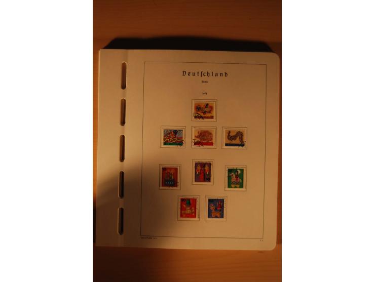 1946/91, ungebrauchte/postfrische und gestempelte Sammlung, dabei Bund und Berlin vielfach mit den frühen Ausgaben, dazu bess