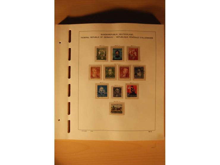 1946/91, ungebrauchte/postfrische und gestempelte Sammlung, dabei Bund und Berlin vielfach mit den frühen Ausgaben, dazu bess