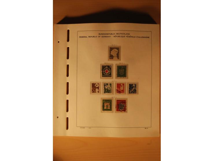 1946/91, ungebrauchte/postfrische und gestempelte Sammlung, dabei Bund und Berlin vielfach mit den frühen Ausgaben, dazu bess
