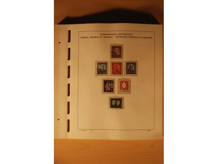 1946/91, ungebrauchte/postfrische und gestempelte Sammlung, dabei Bund und Berlin vielfach mit den frühen Ausgaben, dazu bess
