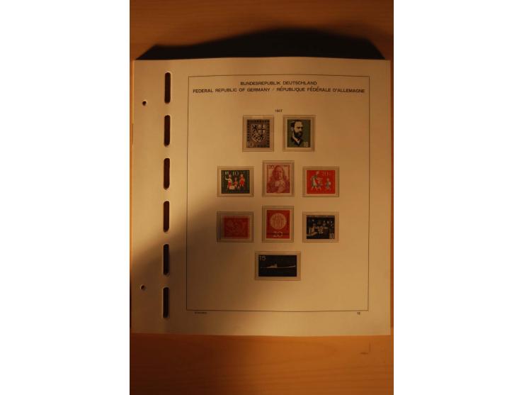 1946/91, ungebrauchte/postfrische und gestempelte Sammlung, dabei Bund und Berlin vielfach mit den frühen Ausgaben, dazu bess