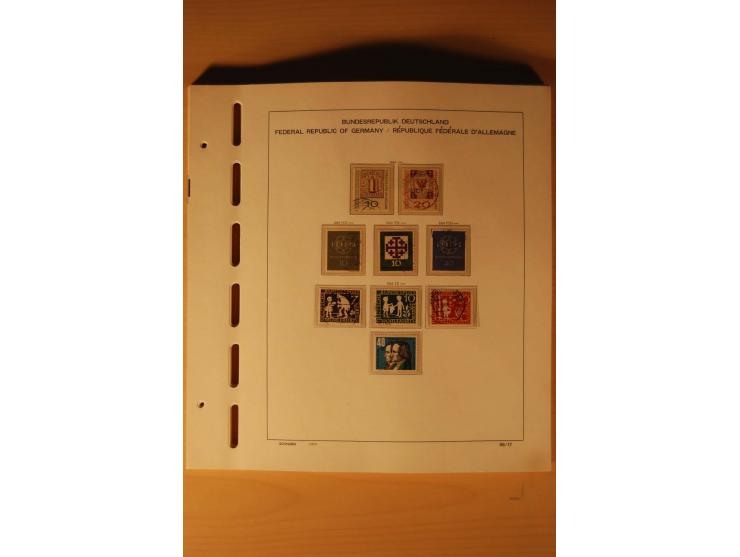 1946/91, ungebrauchte/postfrische und gestempelte Sammlung, dabei Bund und Berlin vielfach mit den frühen Ausgaben, dazu bess
