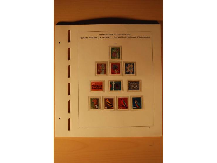 1946/91, ungebrauchte/postfrische und gestempelte Sammlung, dabei Bund und Berlin vielfach mit den frühen Ausgaben, dazu bess