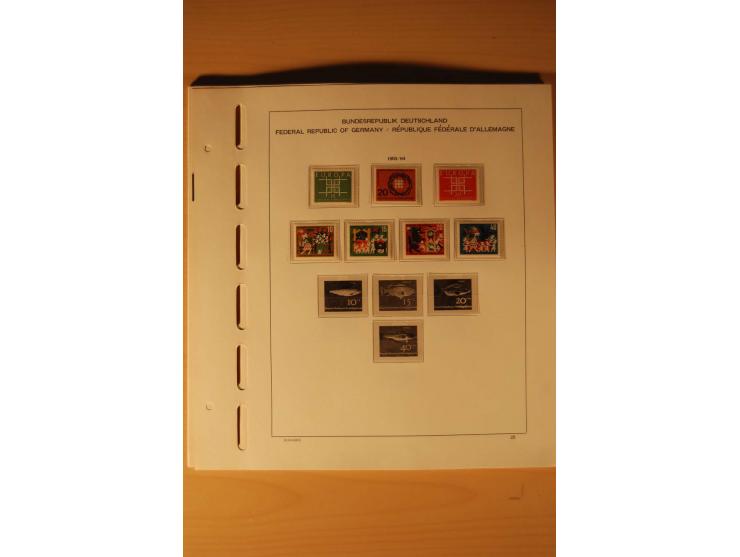 1946/91, ungebrauchte/postfrische und gestempelte Sammlung, dabei Bund und Berlin vielfach mit den frühen Ausgaben, dazu bess