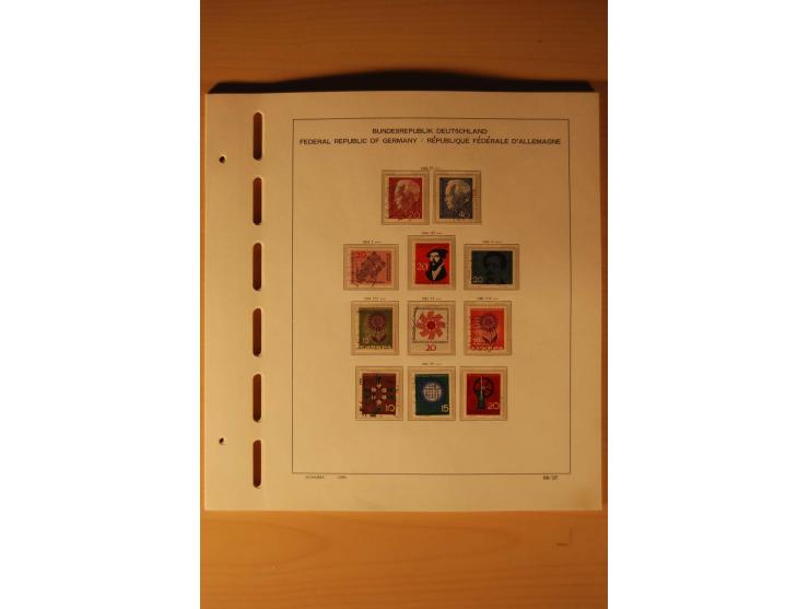 1946/91, ungebrauchte/postfrische und gestempelte Sammlung, dabei Bund und Berlin vielfach mit den frühen Ausgaben, dazu bess