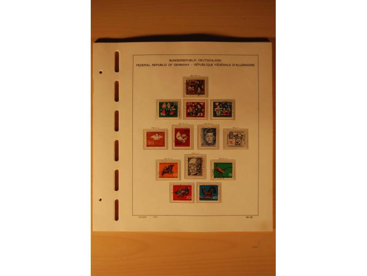1946/91, ungebrauchte/postfrische und gestempelte Sammlung, dabei Bund und Berlin vielfach mit den frühen Ausgaben, dazu bess