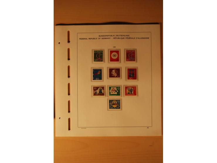 1946/91, ungebrauchte/postfrische und gestempelte Sammlung, dabei Bund und Berlin vielfach mit den frühen Ausgaben, dazu bess