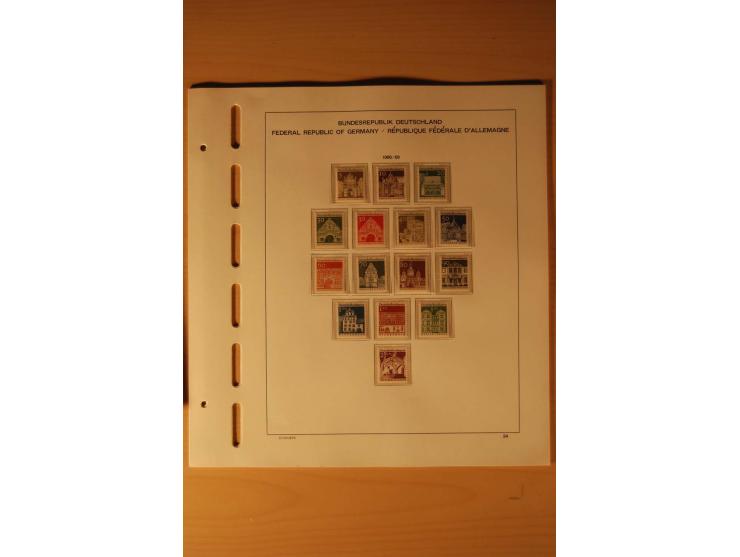 1946/91, ungebrauchte/postfrische und gestempelte Sammlung, dabei Bund und Berlin vielfach mit den frühen Ausgaben, dazu bess
