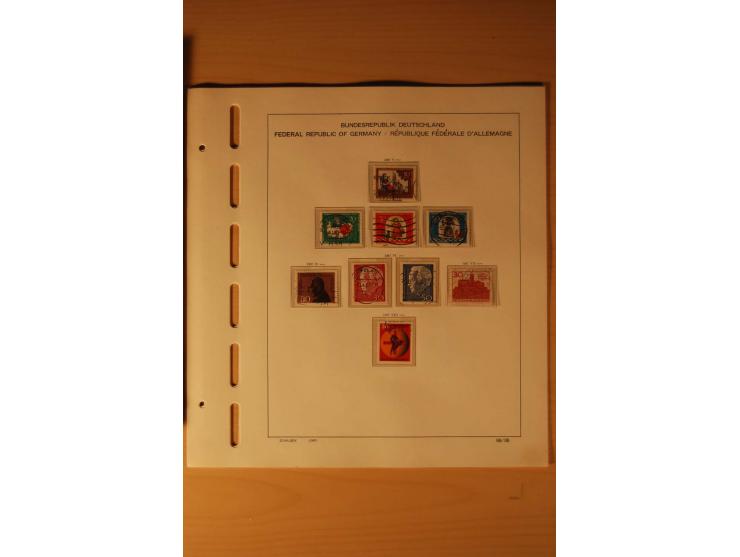 1946/91, ungebrauchte/postfrische und gestempelte Sammlung, dabei Bund und Berlin vielfach mit den frühen Ausgaben, dazu bess