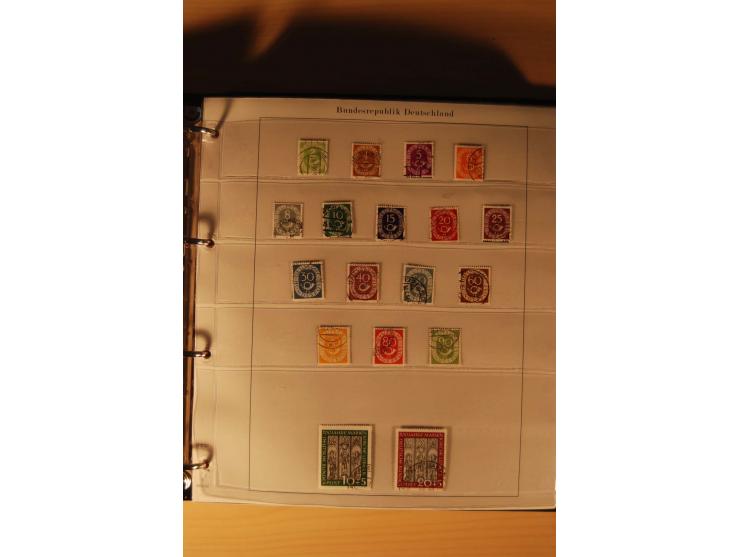 1946/91, ungebrauchte/postfrische und gestempelte Sammlung, dabei Bund und Berlin vielfach mit den frühen Ausgaben, dazu bess