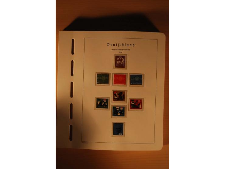 1946/91, ungebrauchte/postfrische und gestempelte Sammlung, dabei Bund und Berlin vielfach mit den frühen Ausgaben, dazu bess