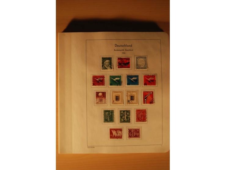 1946/91, ungebrauchte/postfrische und gestempelte Sammlung, dabei Bund und Berlin vielfach mit den frühen Ausgaben, dazu bess